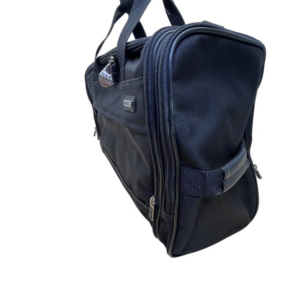 Metro XP Men’s Black Nylon Multi-Compartment Lock Secure Zip Travel Duffel Bag - Picture 4 of 16